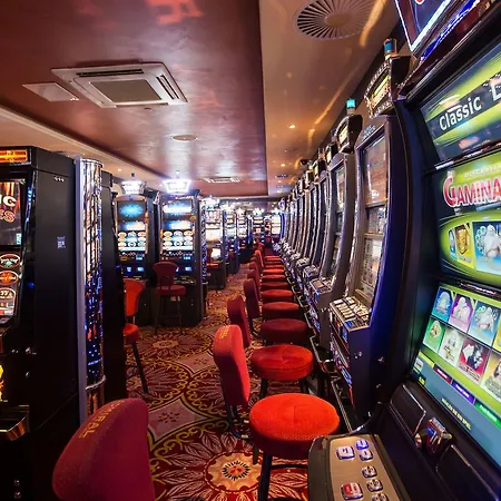 Casino & Royal 3*