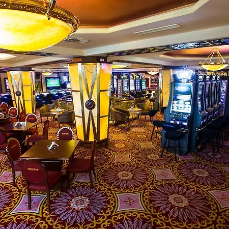 Casino&hotel Royal 3*