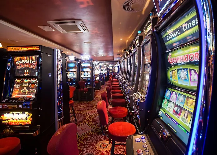 Casino&hotel Royal 3*